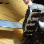 Quick Tip: How To Cut a Cake Cleanly